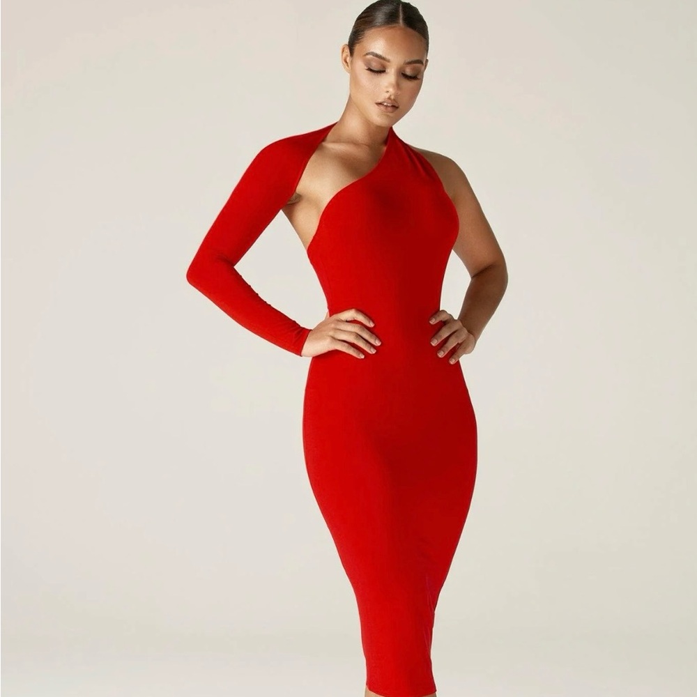 Chic One-Shoulder Red Dress